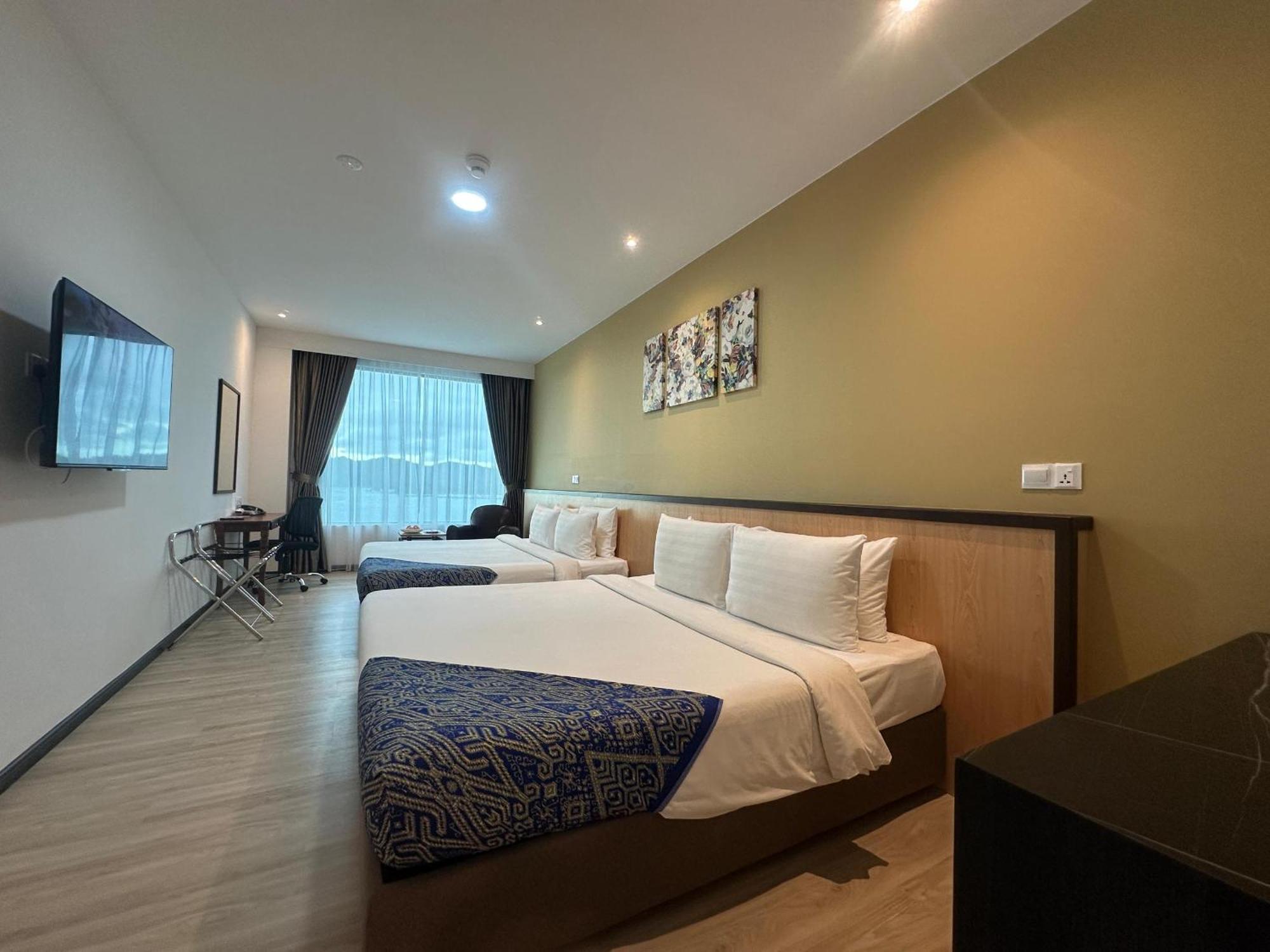 Hotel 7 Suria Кота-Кинабалу Экстерьер фото