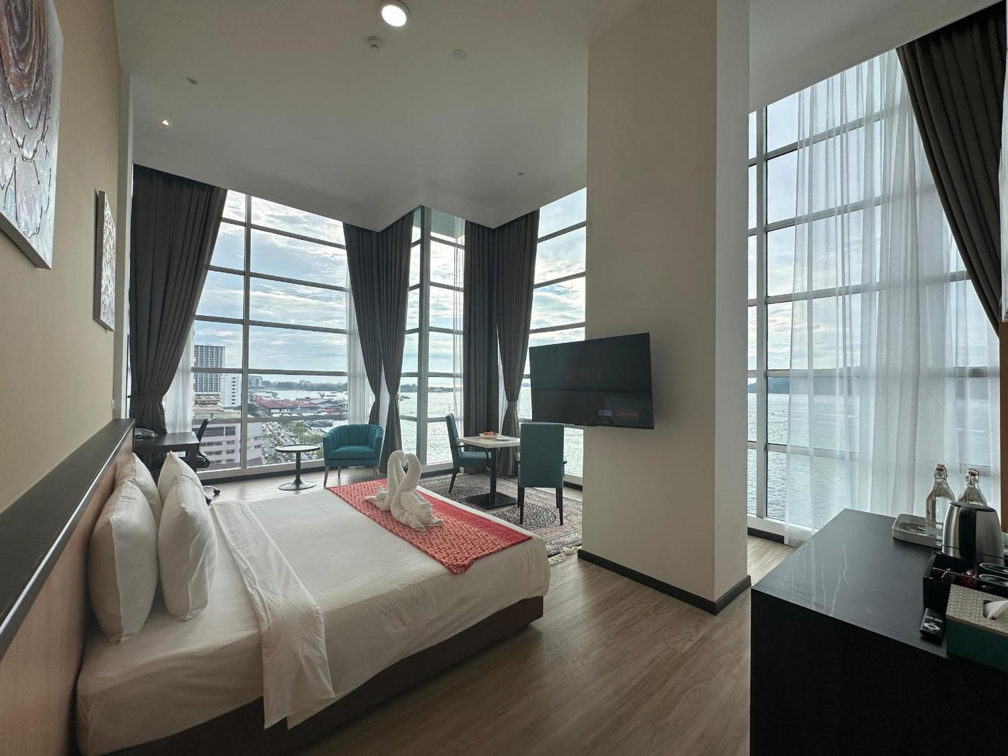 Hotel 7 Suria Кота-Кинабалу Экстерьер фото